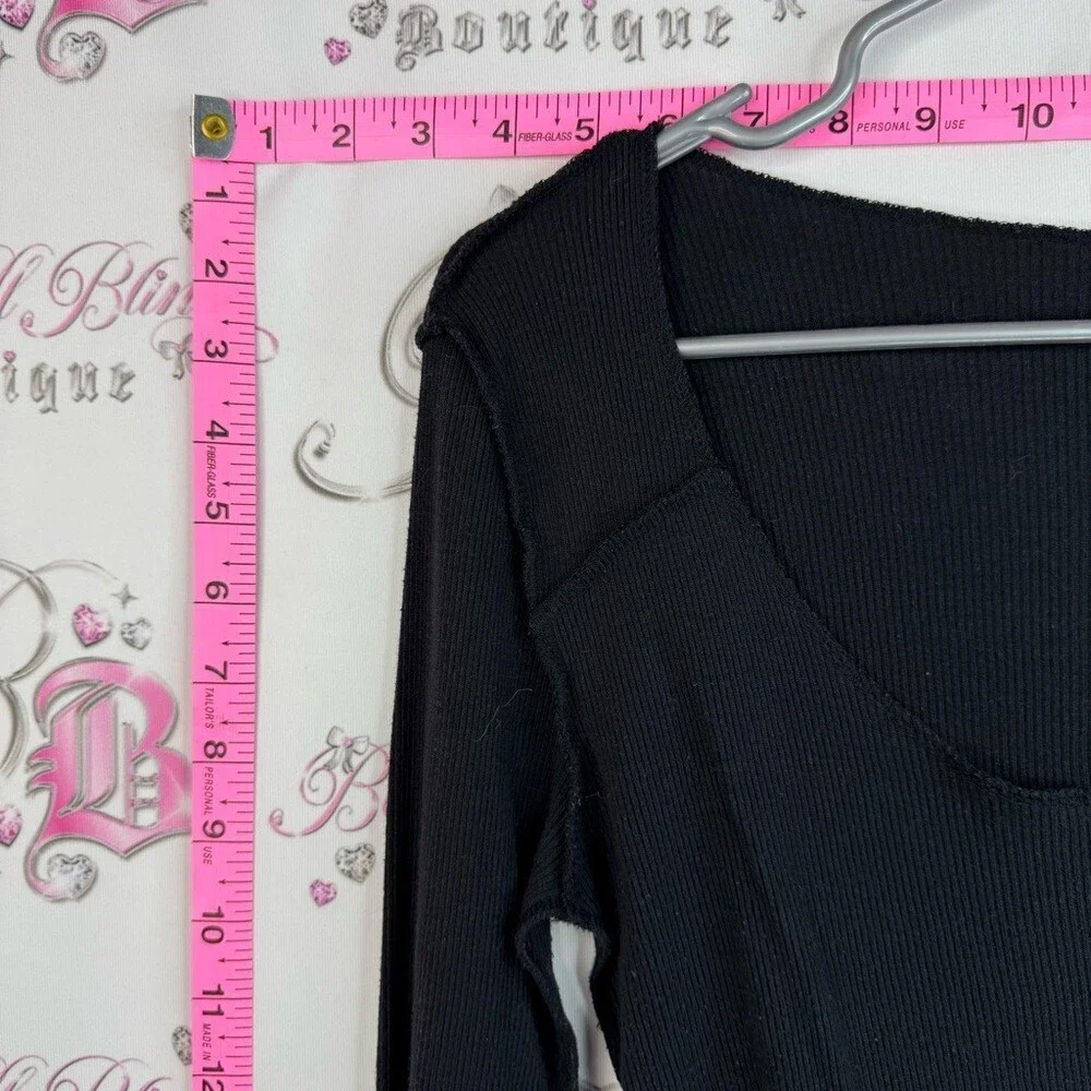 Free People long sleeve shirt stretchy Black Ribbed Scoop Neck Long Sleeve Top